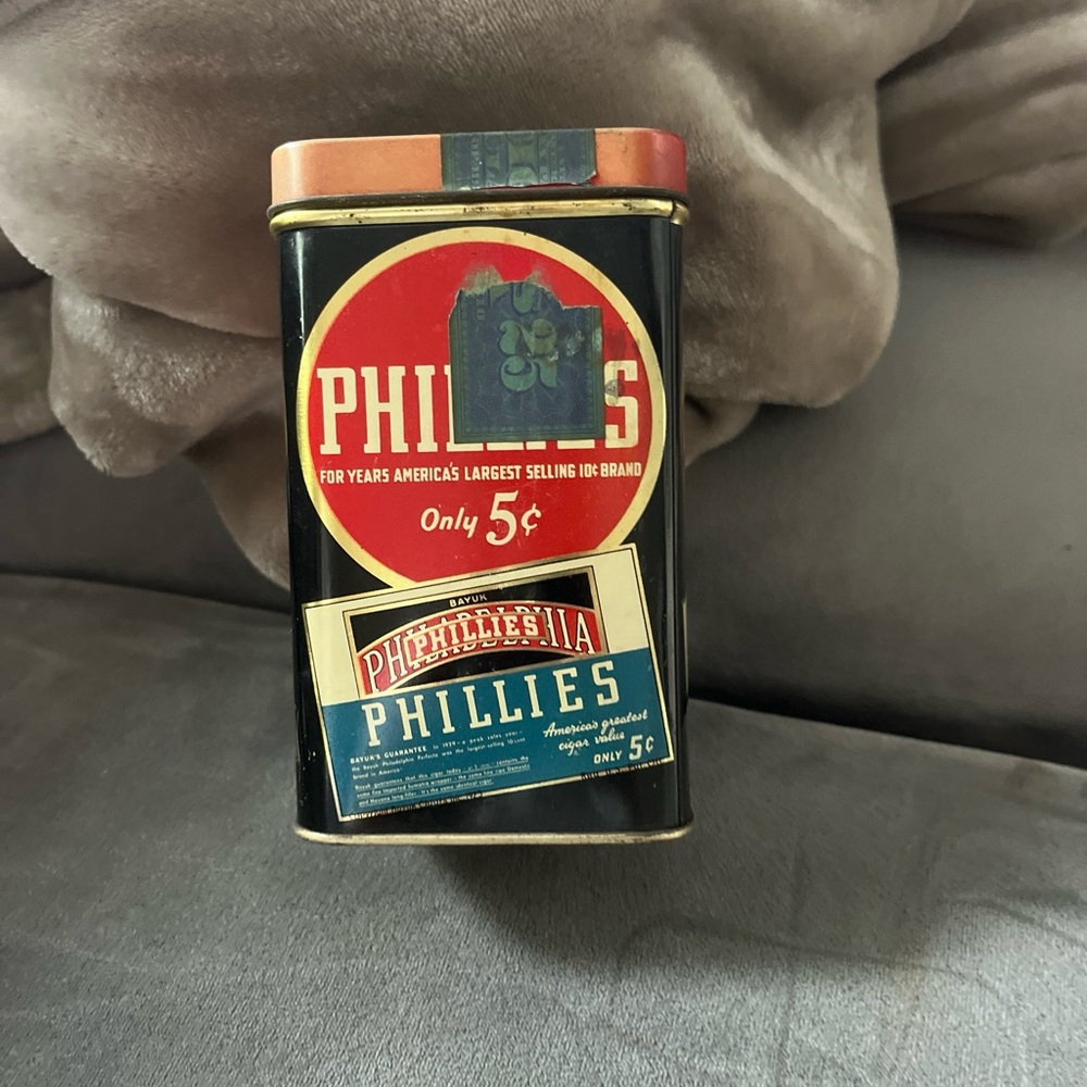 Phillies tin